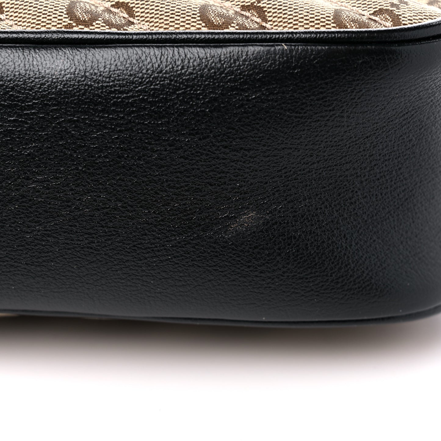 Monogram Matelasse Diagonal Small GG Marmont Chain Shoulder Bag Beige Black
