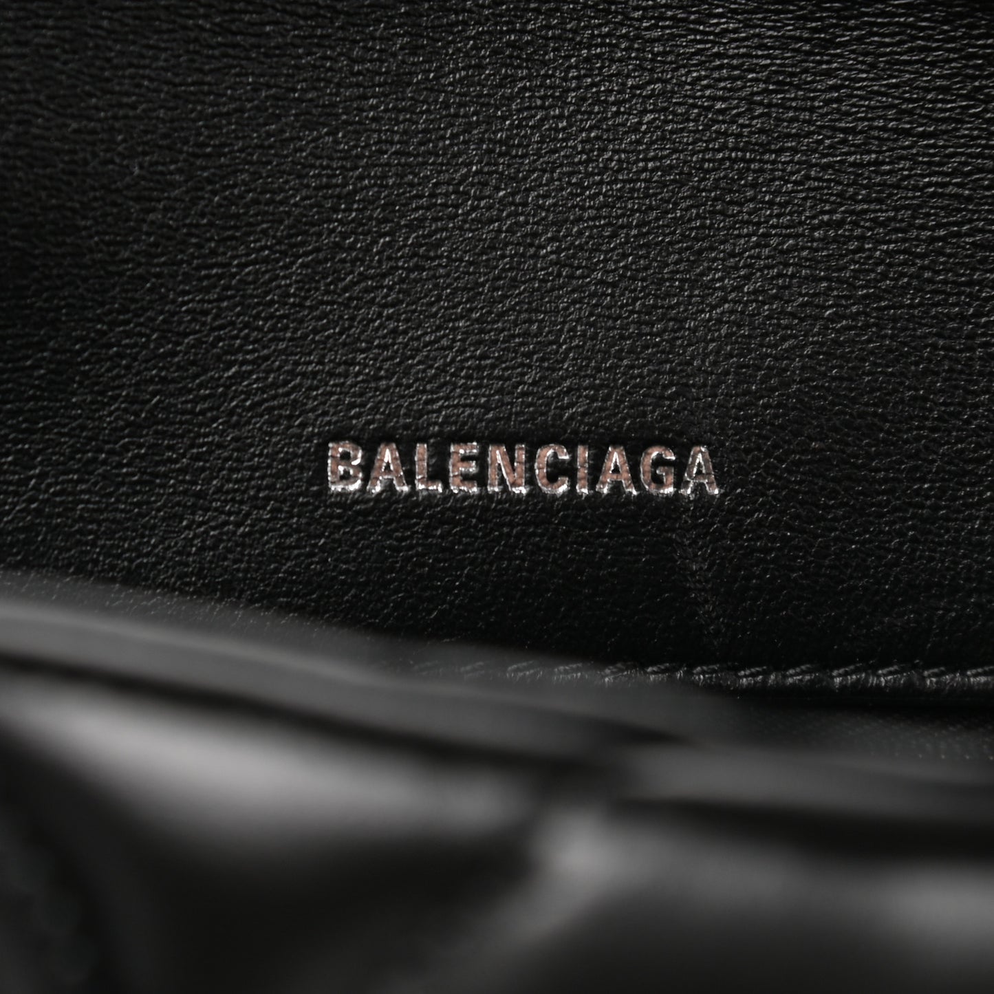 Nappa Calfskin Quilted Touch B Clutch Bag Black