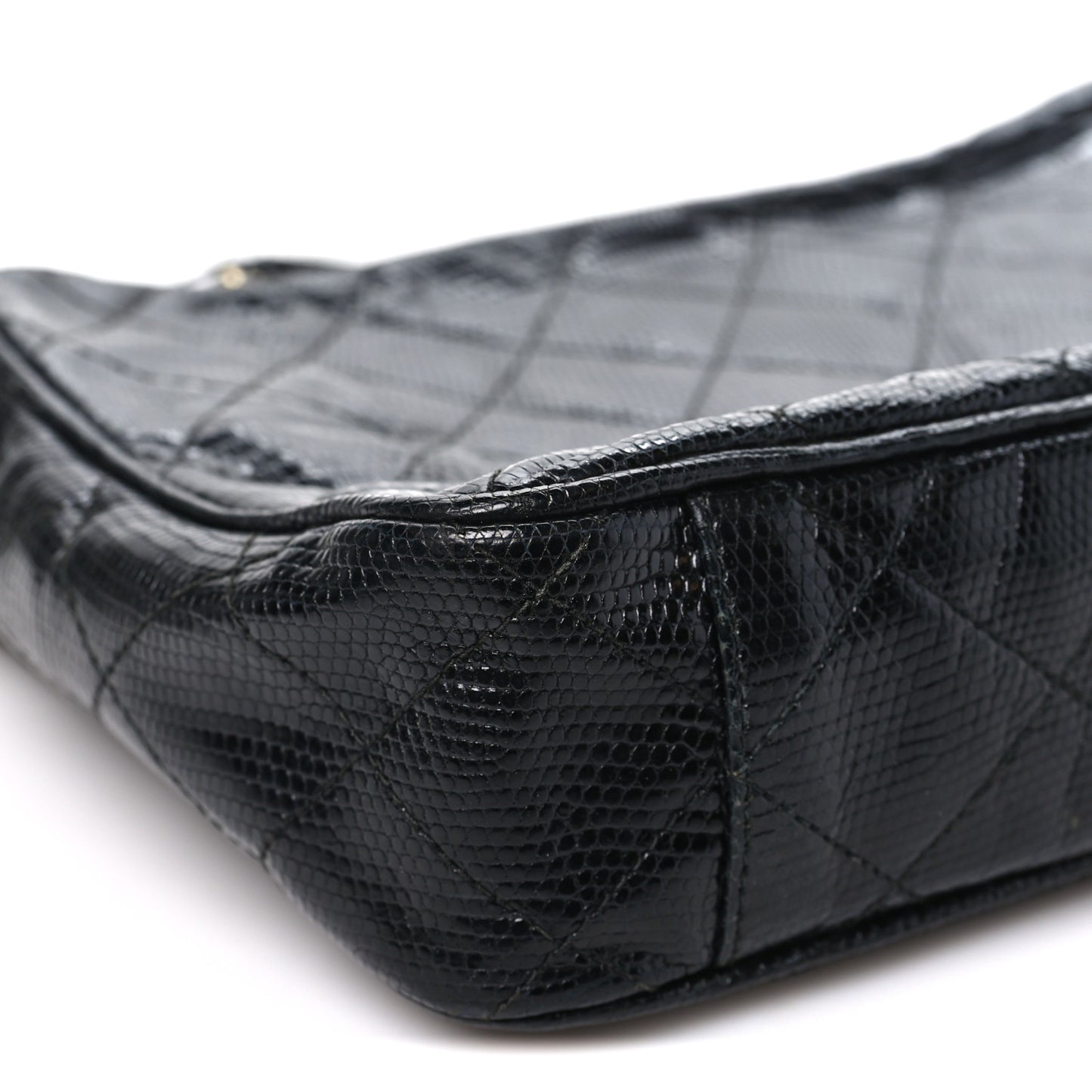 Lizard Quilted Small Tassel Camera Case Black