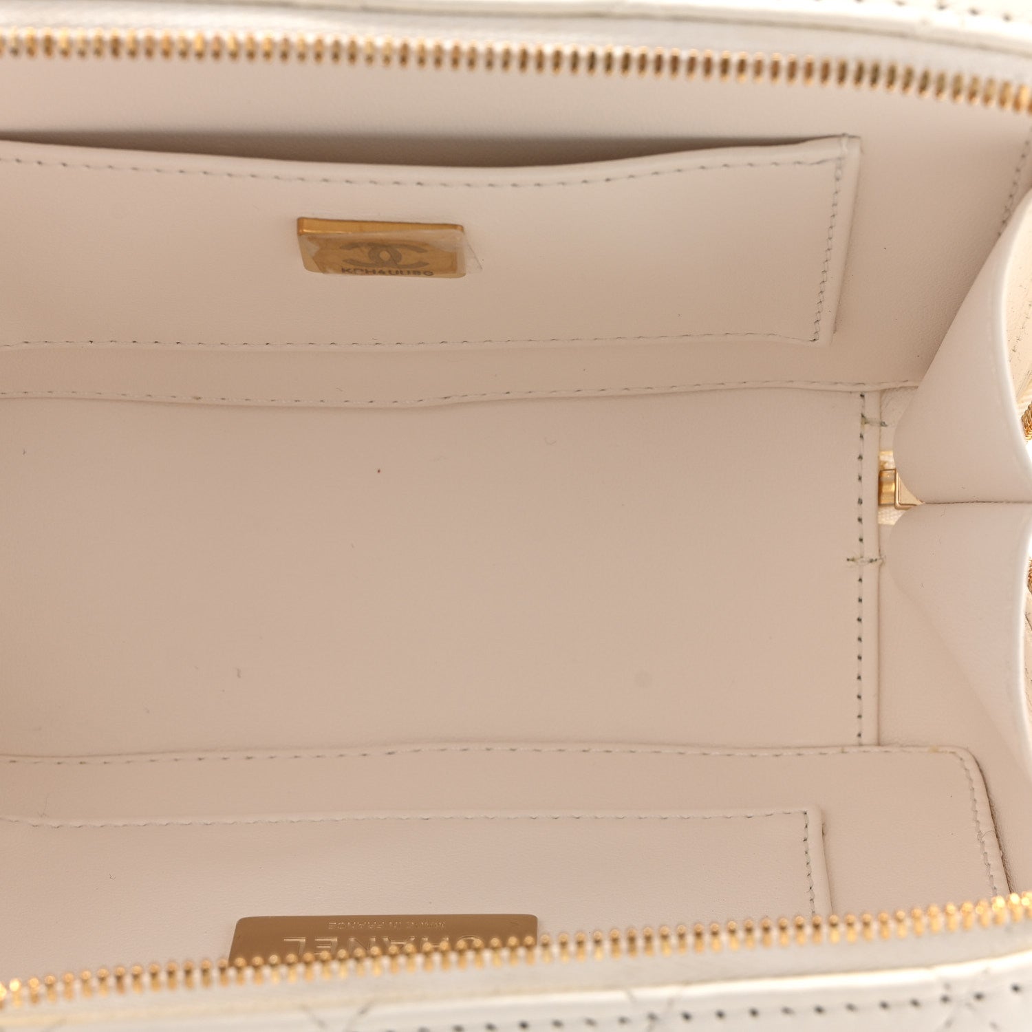 Chanel Lambskin Quilted Coco Click Bag White 5 of 13