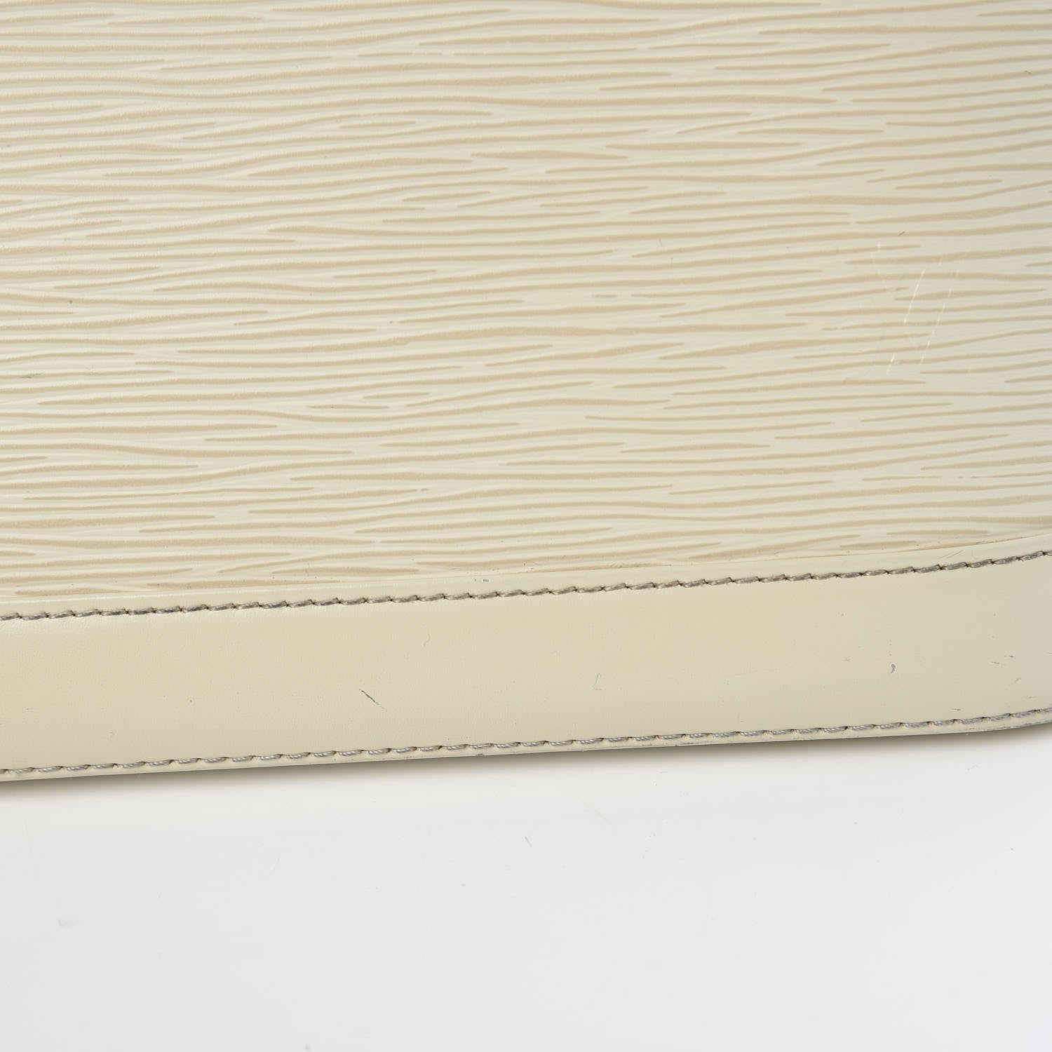 Louis Vuitton Epi Alma PM Ivory 14 of 14