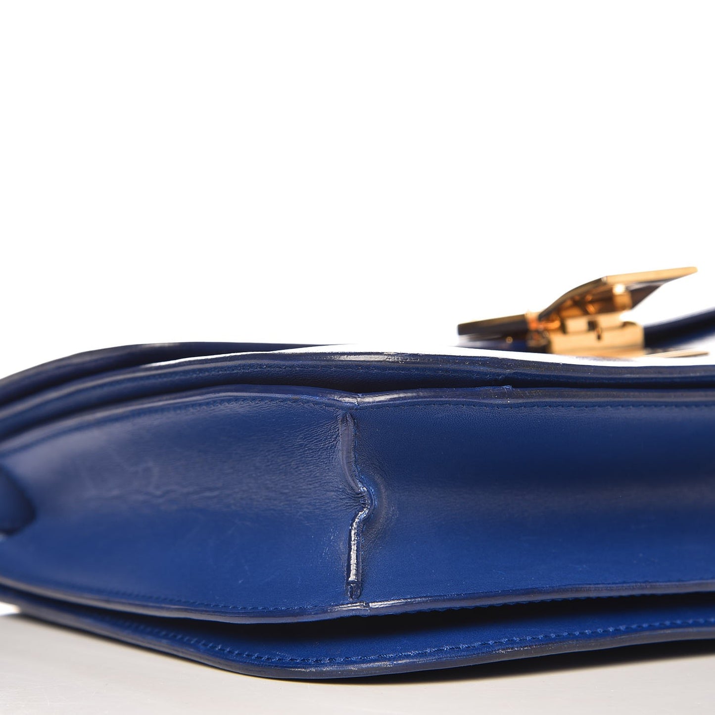 Box Calfskin Medium Classic Box Flap Bag Indigo