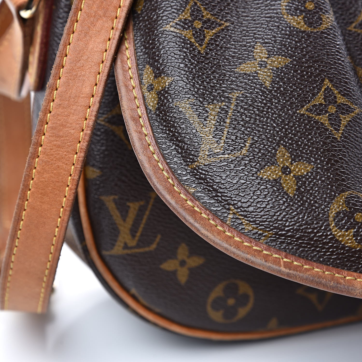 Louis Vuitton Monogram Menilmontant PM 14 of 19
