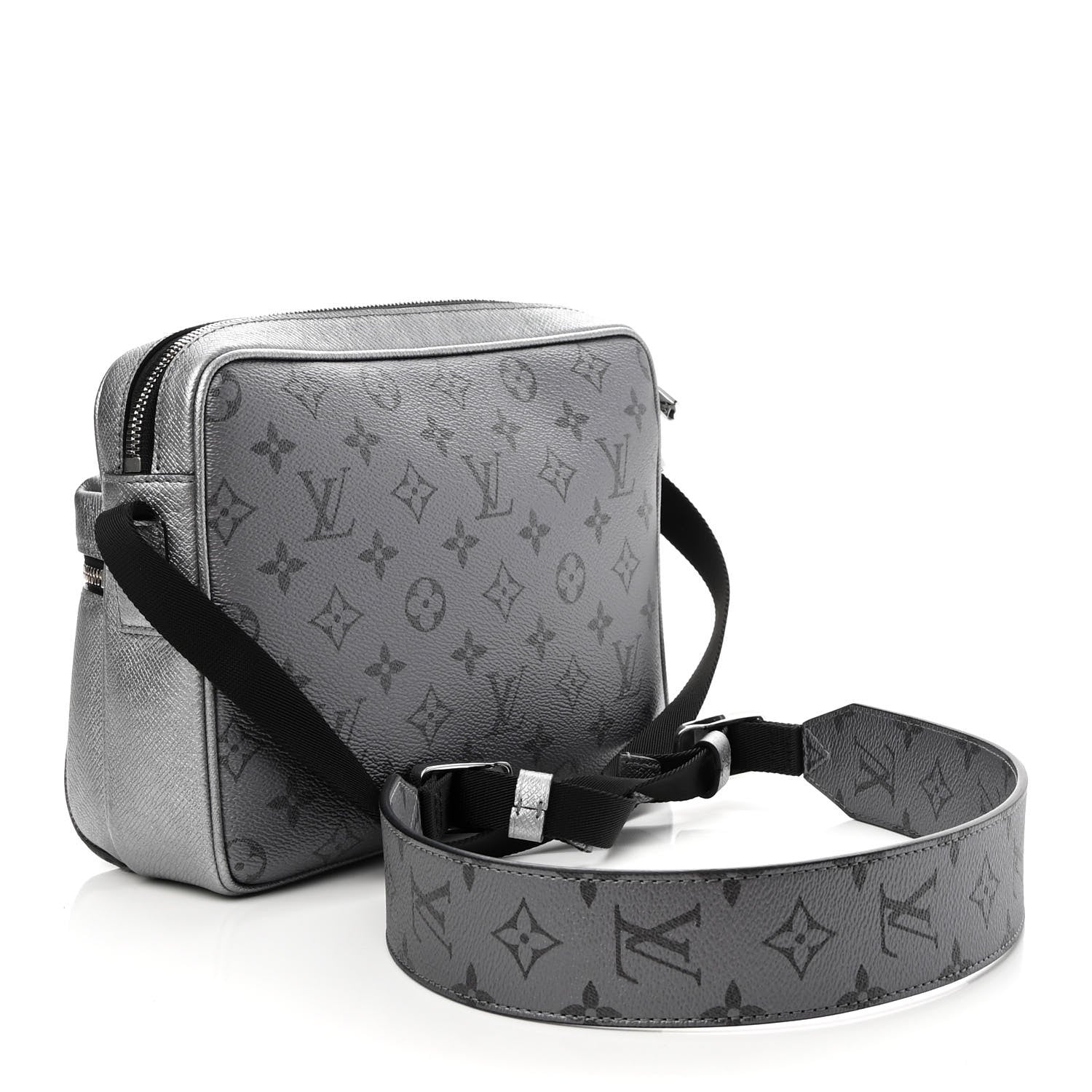 Louis Vuitton Taigarama Outdoor Messenger Gunmetal 3 of 9