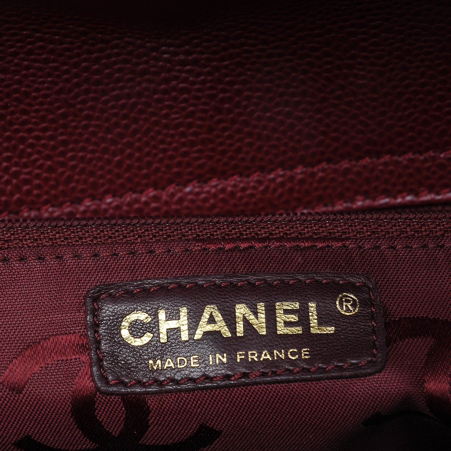 Caviar Timeless CC Shoulder Bag Red