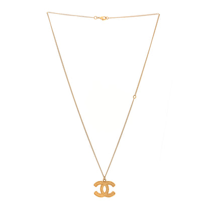 Chanel Metal CC Necklace Matte Gold 3 of 4