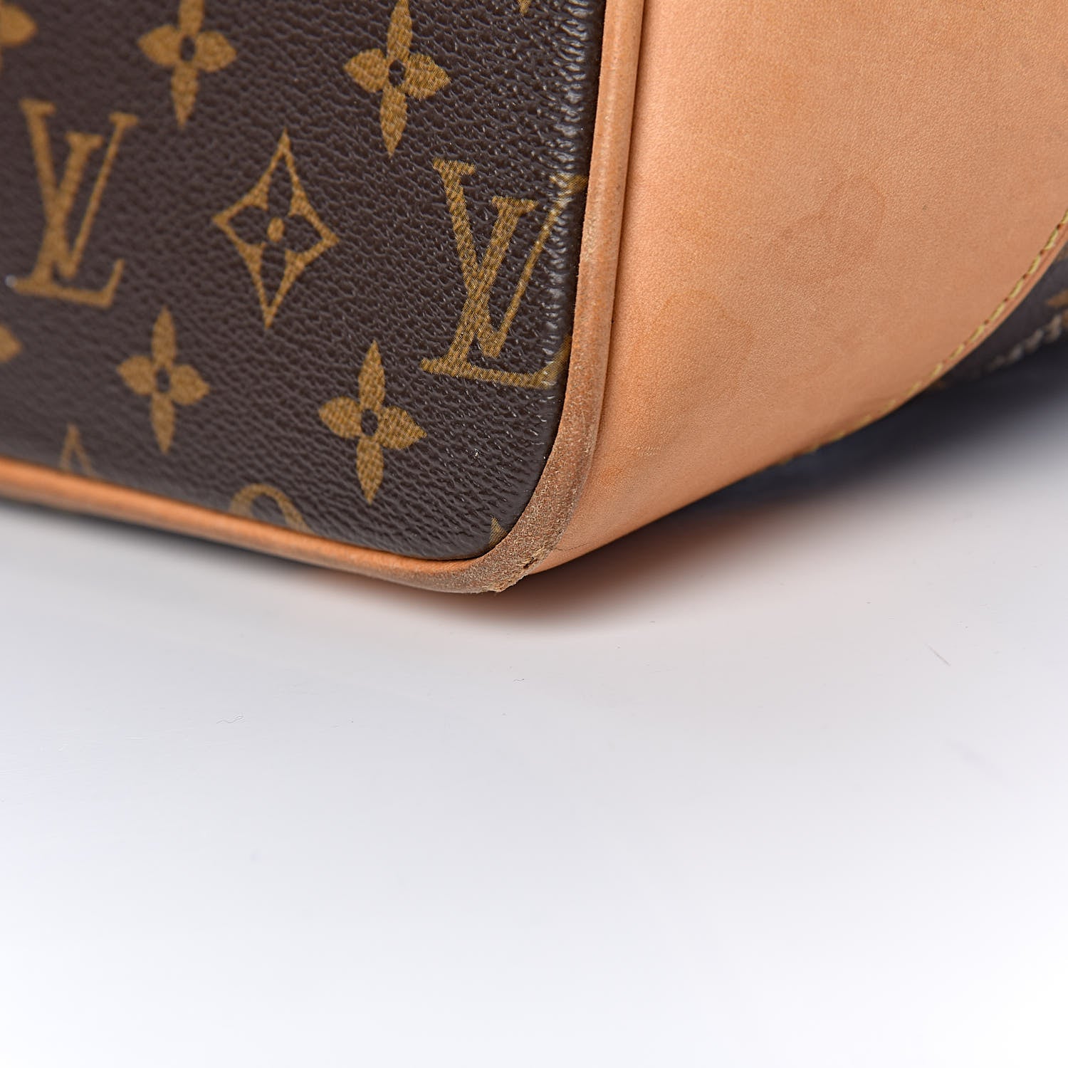 Louis Vuitton Monogram Riveting 17 of 17