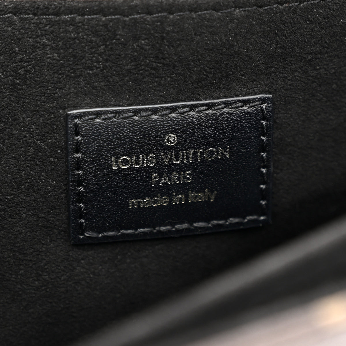 Reverse Monogram Pochette Metis