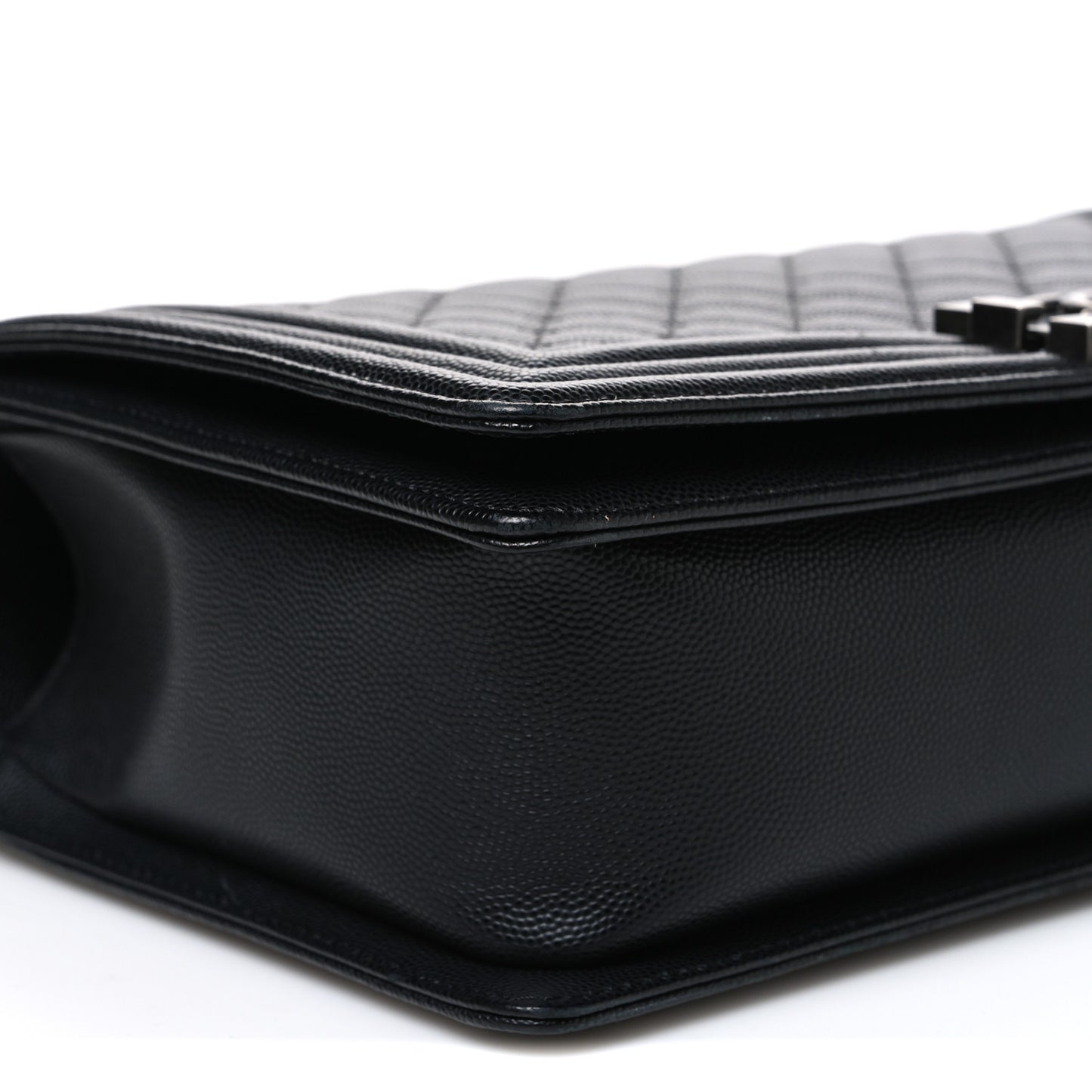 Caviar Quilted New Medium Boy Flap Black