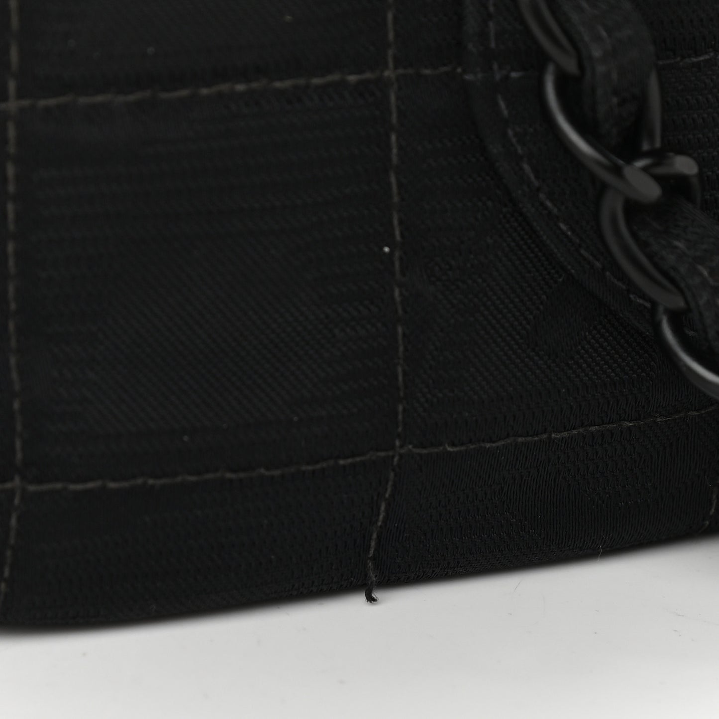 Nylon Medium Travel Flap Black