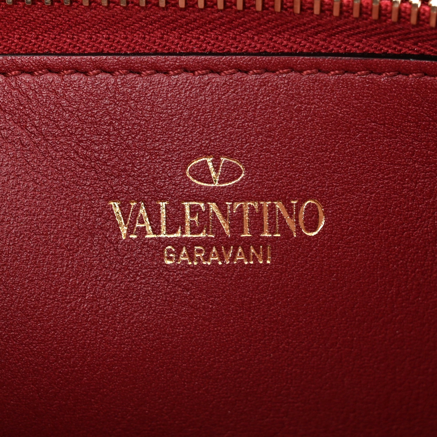 Valentino Garavani Calfskin Rockstud Phone Case With Chain Rubino 6 of 12