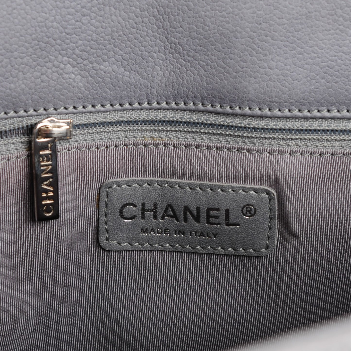 Caviar Quilted Grand Shopping Tote GST Light Grey