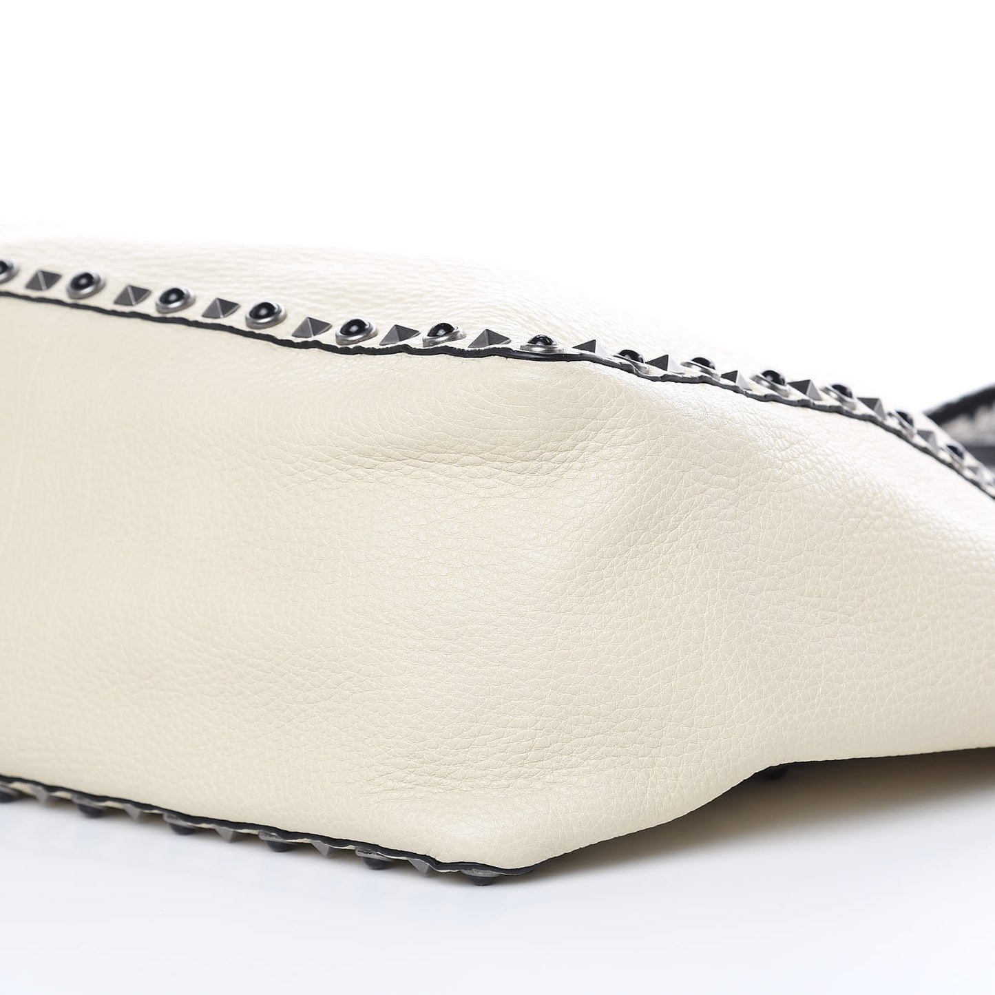 Stampa Alce Calfskin Medium Guitar Strap Rockstud Rolling Reversible Tote Black Ivory
