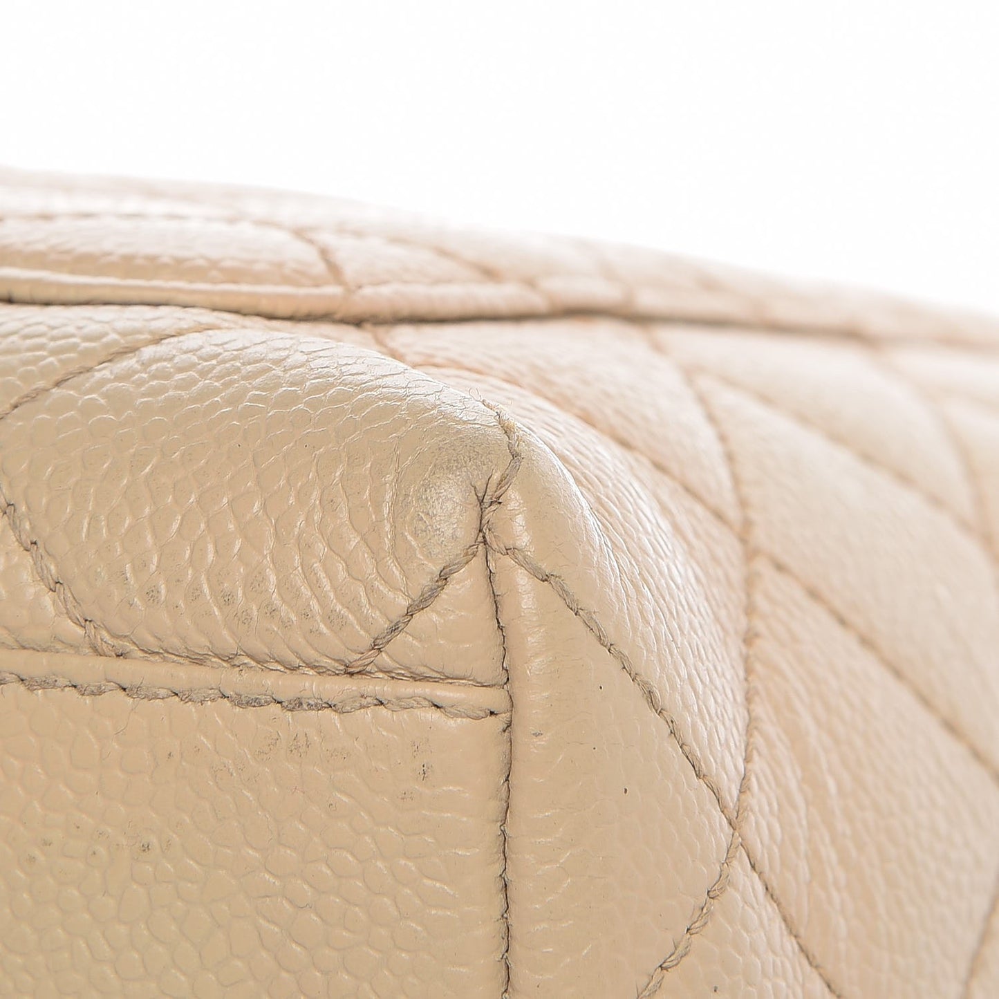 Caviar Quilted Jumbo Kelly Flap Beige Clair
