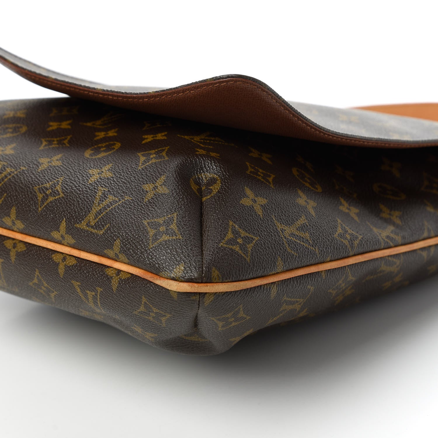 Louis Vuitton Monogram Musette GM 7 of 10