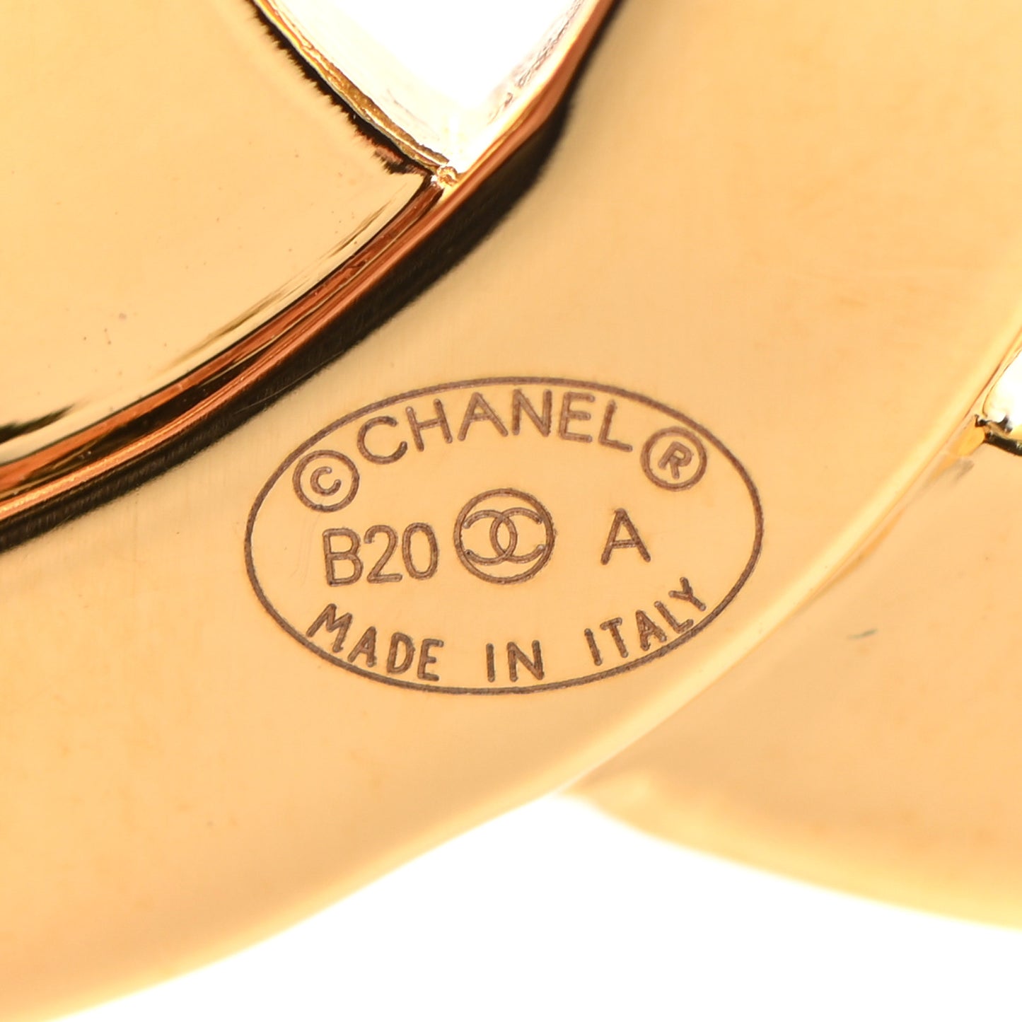 Metal Paris Button CC Large Brooch Gold