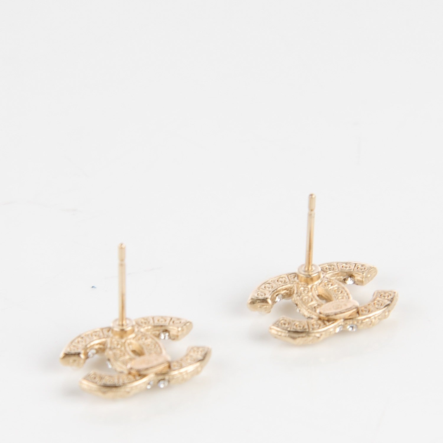 Chanel Pearl CC Earrings Gold 3 of 5