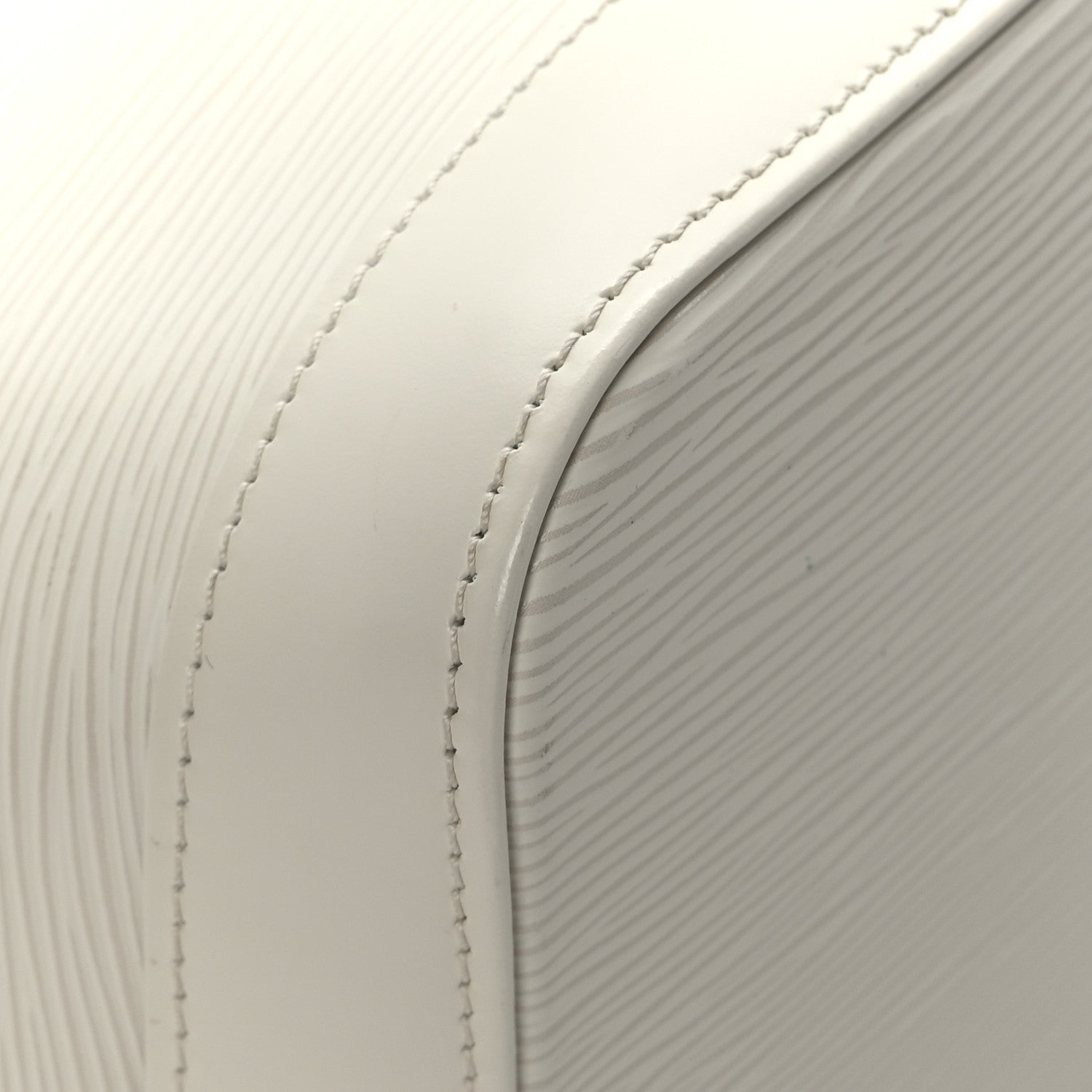 Louis Vuitton Epi Alma PM Ivory 9 of 10