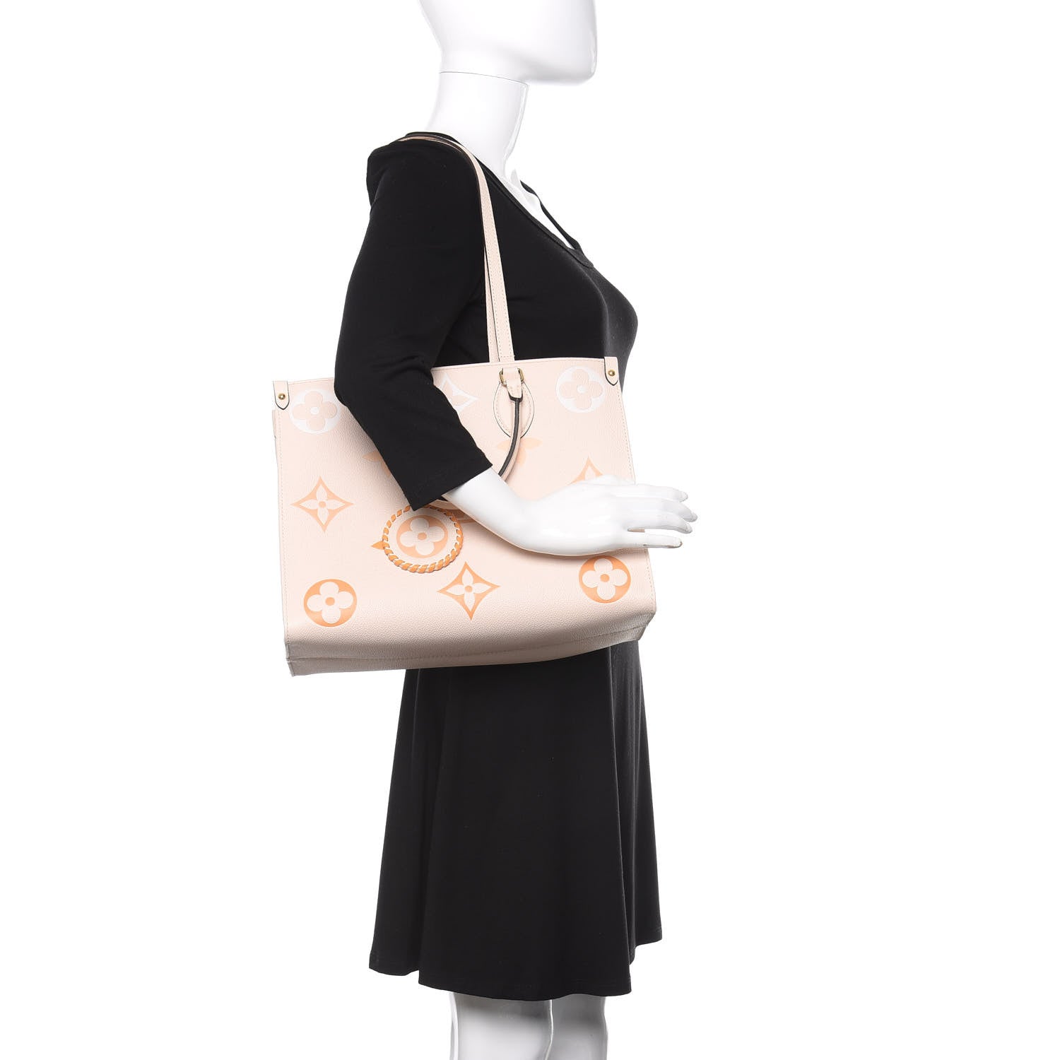 Louis Vuitton Empreinte Monogram Giant By The Pool Onthego MM Cream Saffron 2 of 11