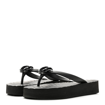 Gucci Rubber Chevron Womens GG Thong Sandals 35 Black 4 of 9