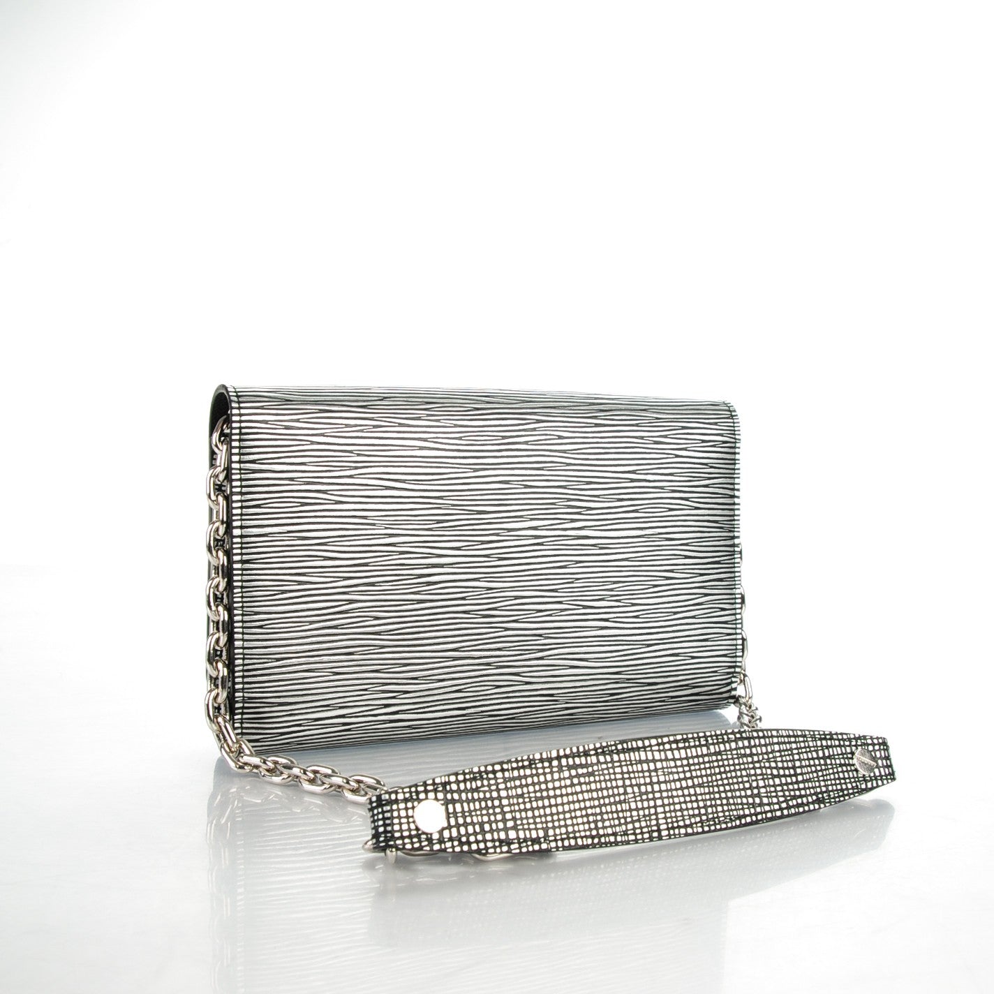 Epi Twist Chain Wallet Metal