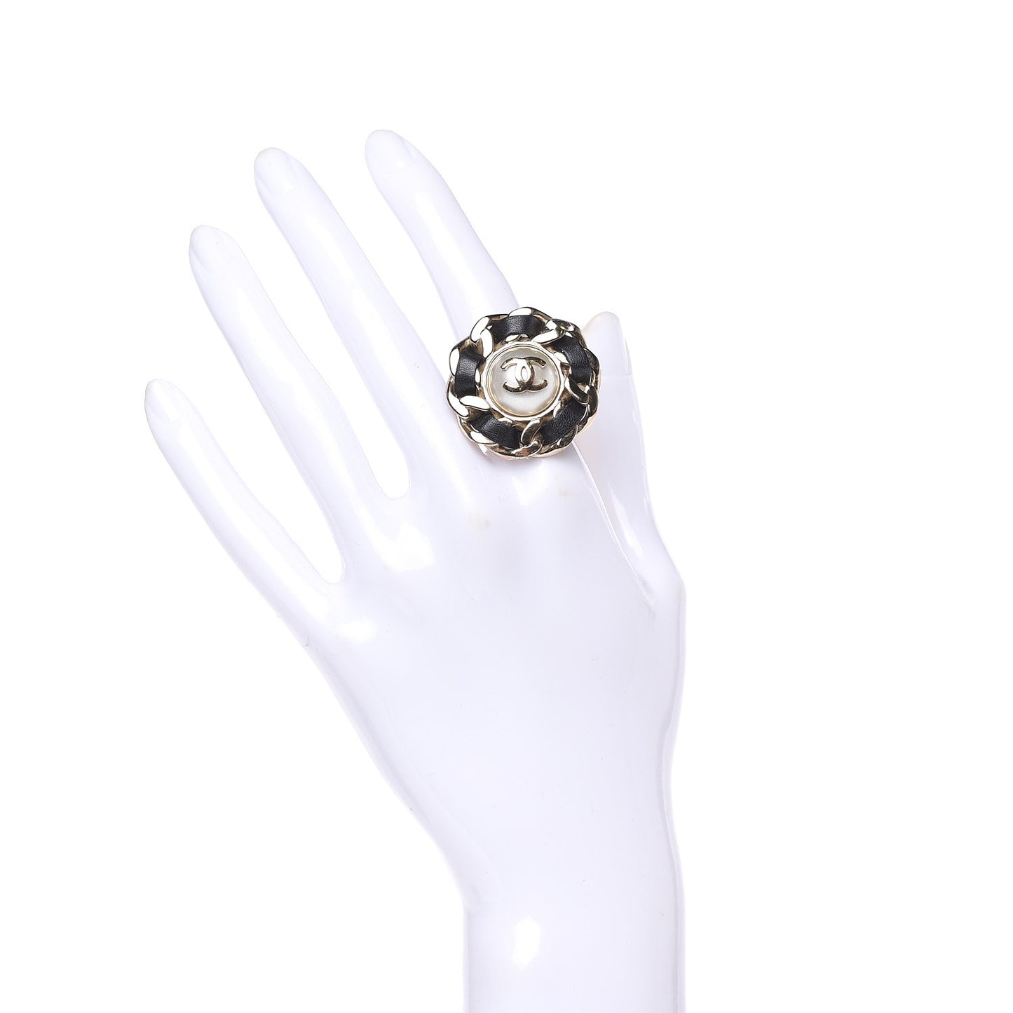 Pearl Lambskin CC Chain Ring 6 Gold
