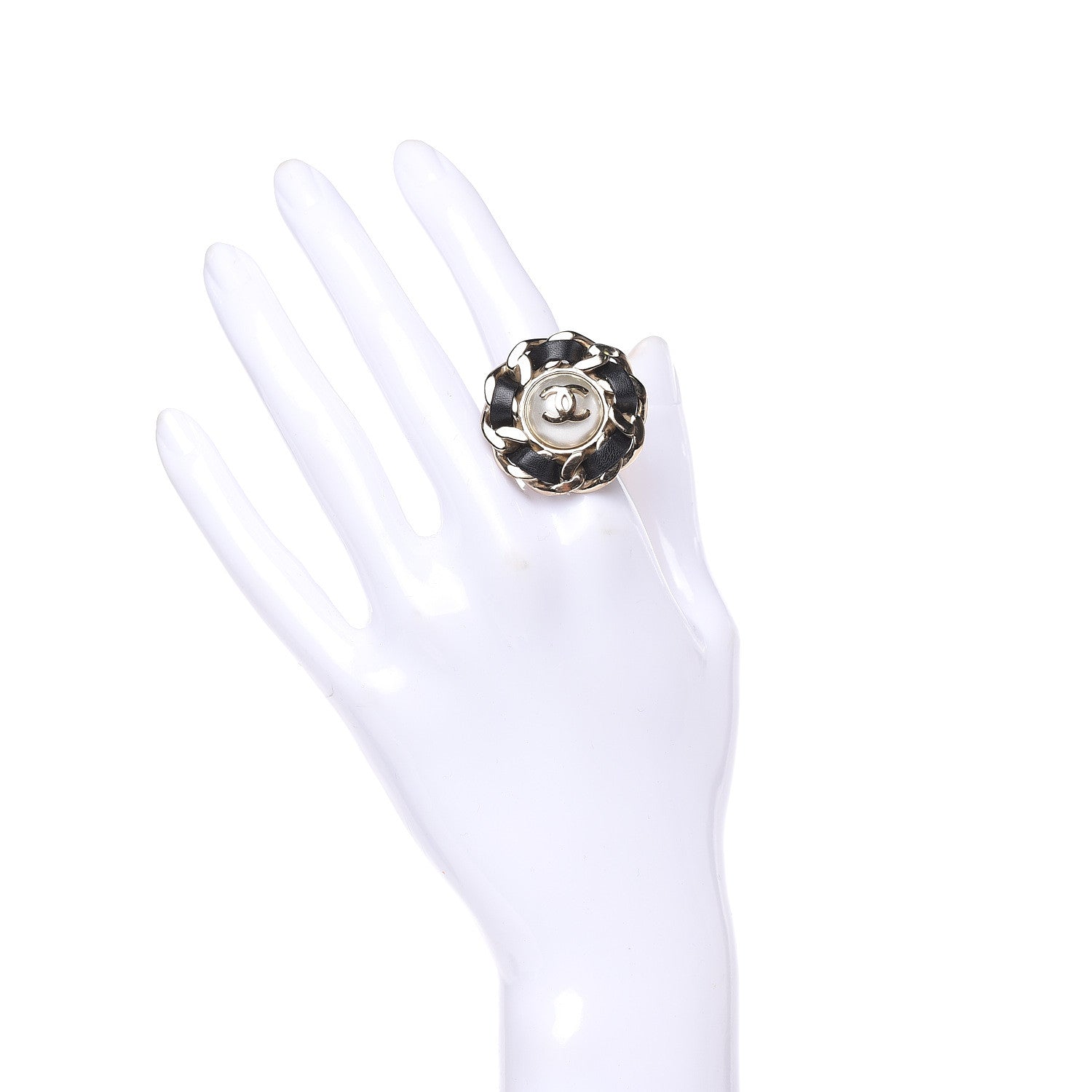 Chanel Pearl Lambskin CC Chain Ring 6 Gold 2 of 7