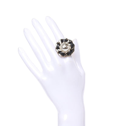 Chanel Pearl Lambskin CC Chain Ring 6 Gold 2 of 7