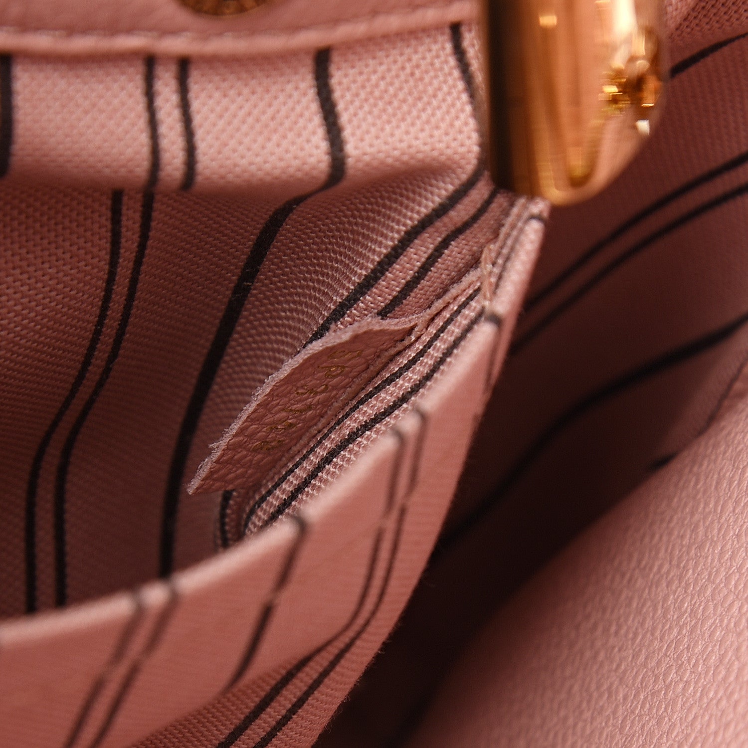 Louis Vuitton Empreinte Montaigne BB Rose Poudre 6 of 9