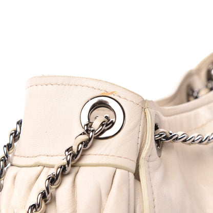 Miu Miu Nappa Matelasse Shoulder Bag Bianco 13 of 14