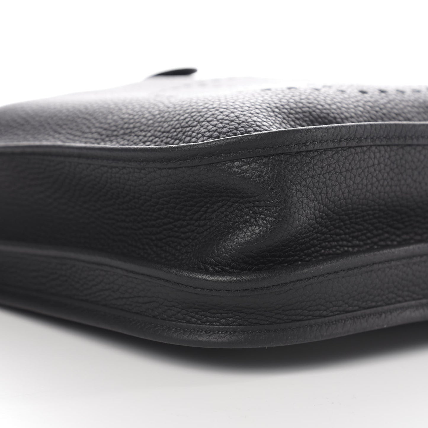 Taurillon Clemence Evelyne III PM Black