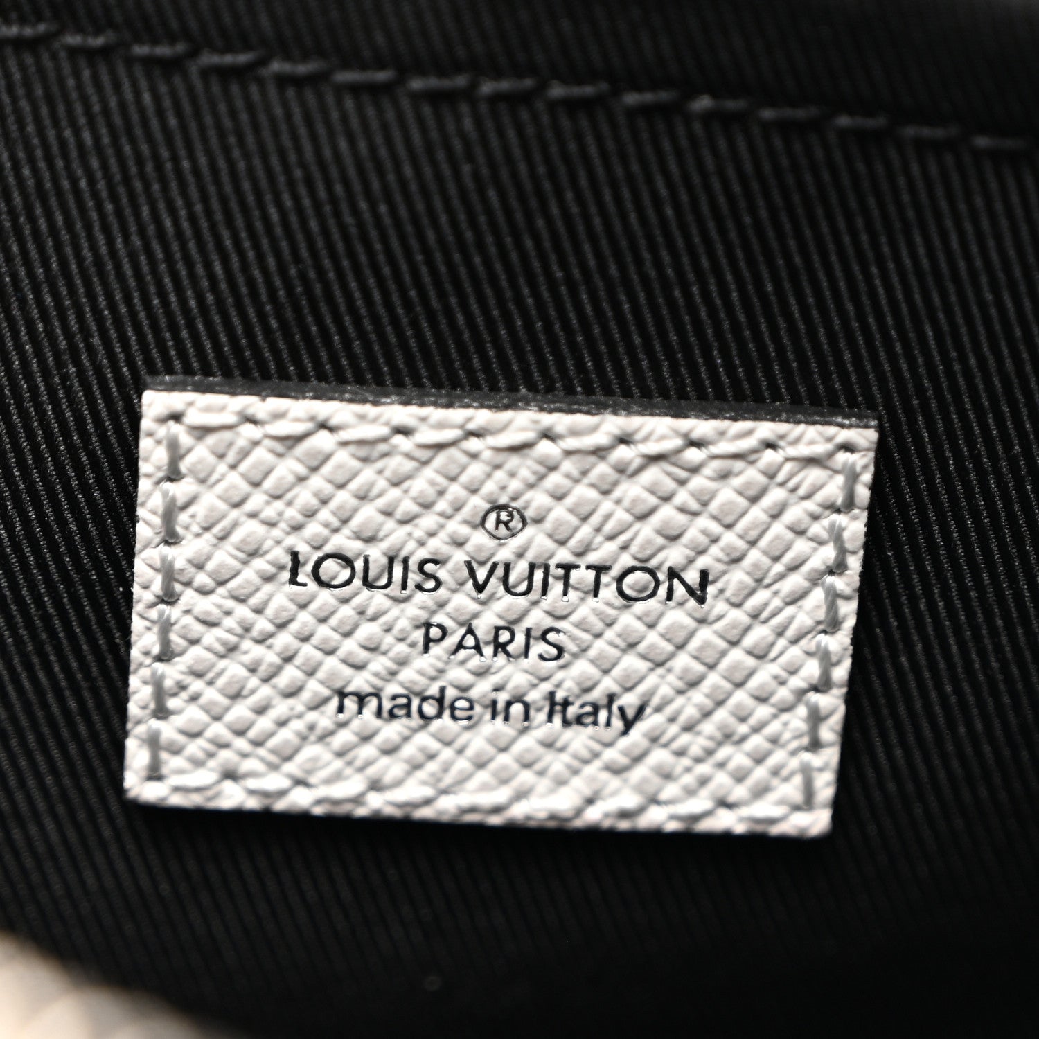Louis Vuitton Taigarama Outdoor Messenger Antartica 6 of 9