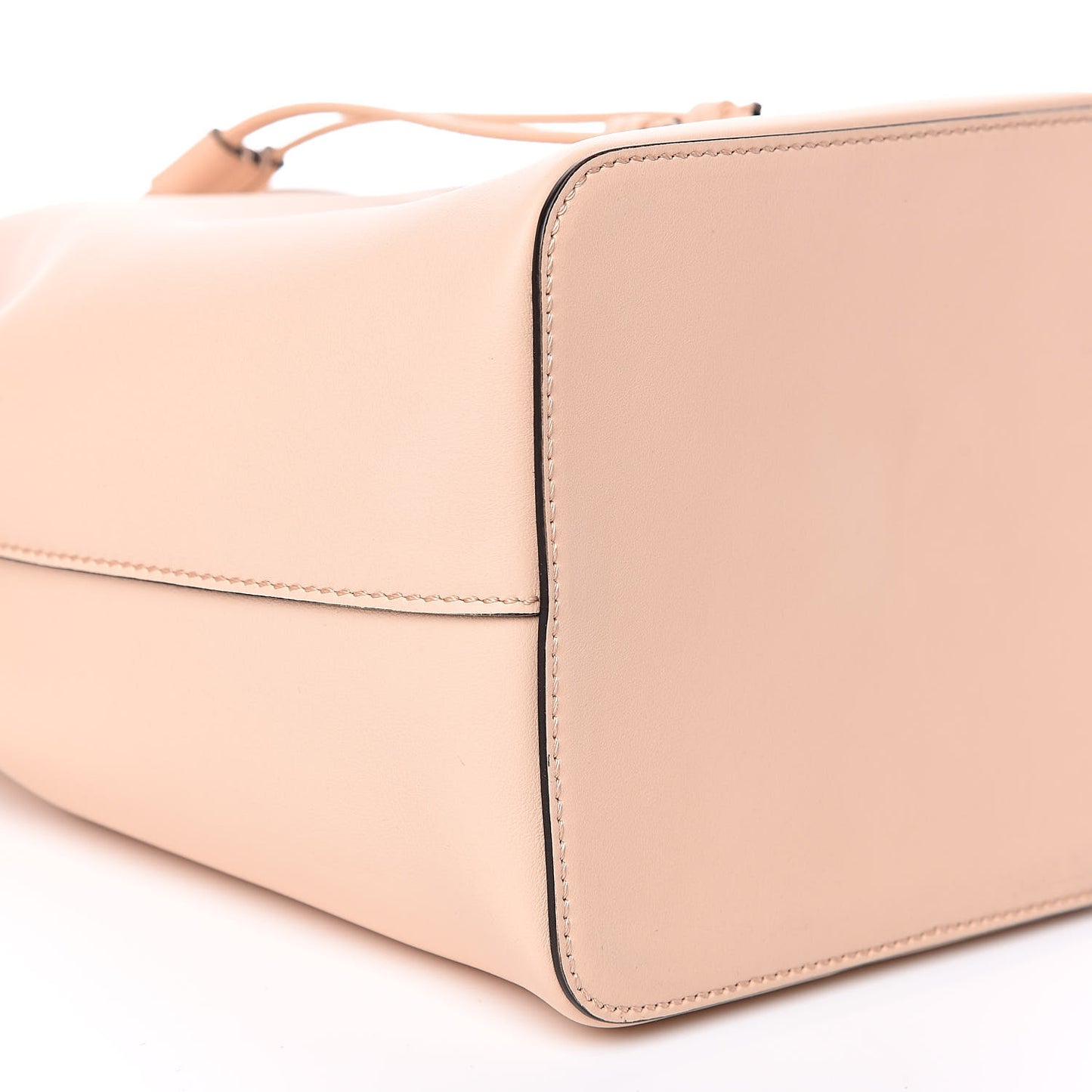 Vitello Grace Matte F is Fendi Grande Mon Tresor Bucket Bag Plaster