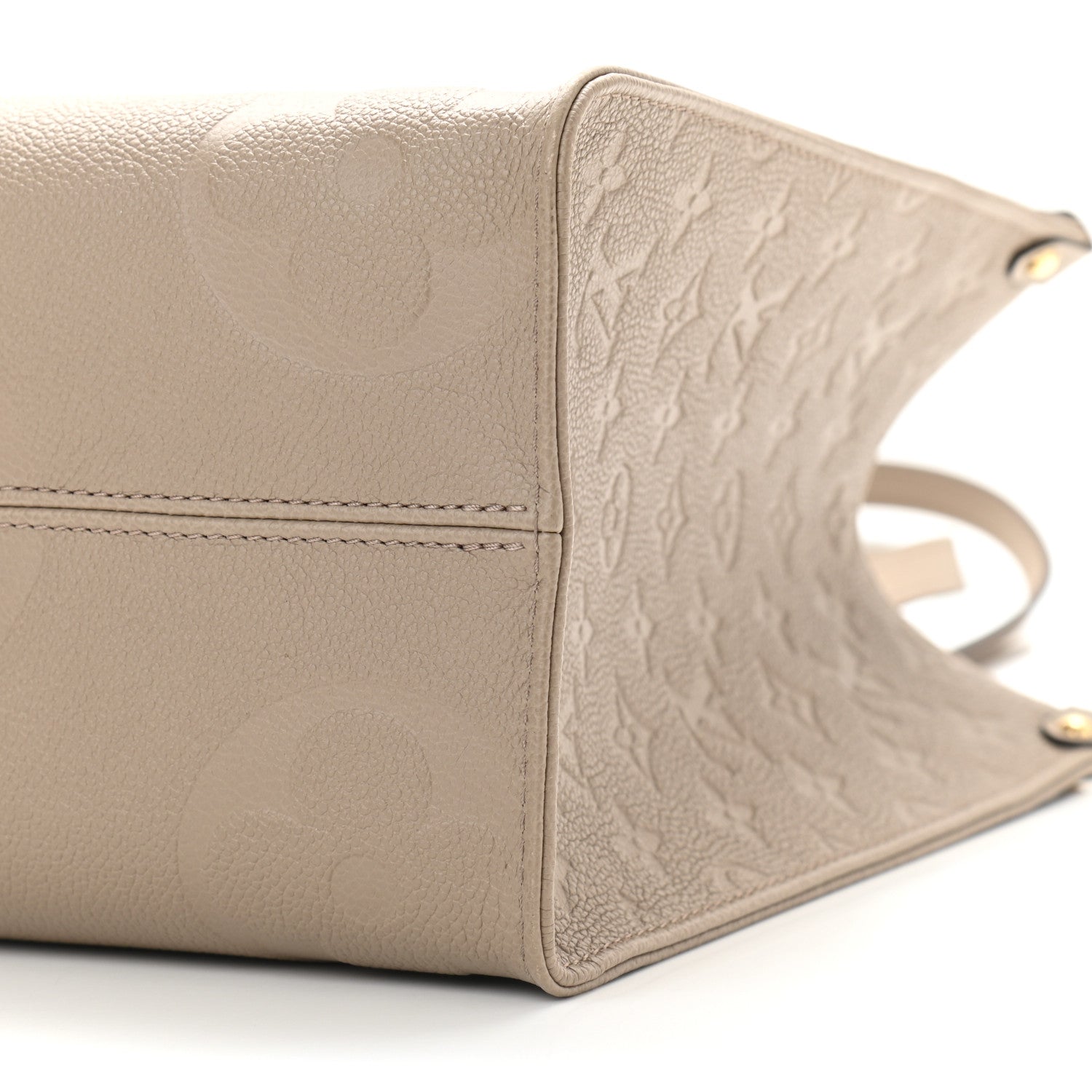 Louis Vuitton Empreinte Monogram Giant Onthego MM Tourterelle 9 of 10
