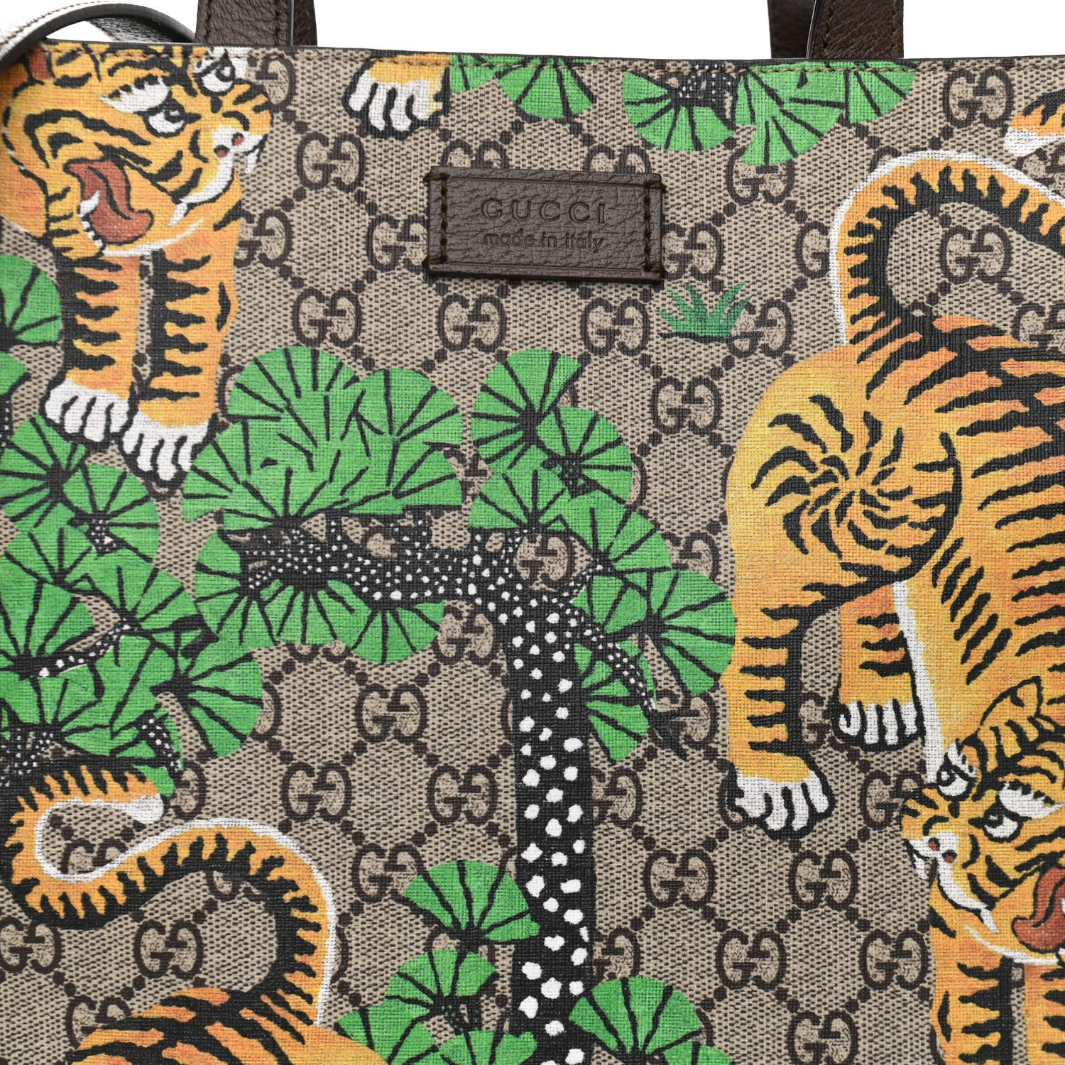 Gucci GG Supreme Monogram Bengal Vertical Tote Beige Yard 7 of 9