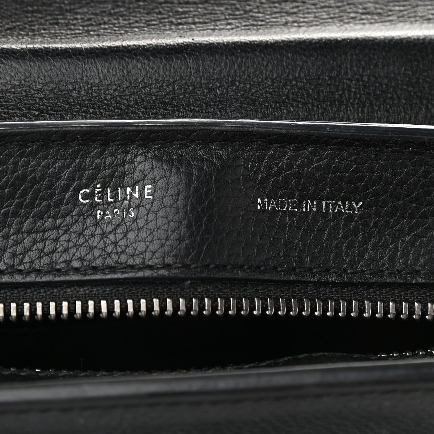 Drummed Calfskin Suede Medium Trapeze Black