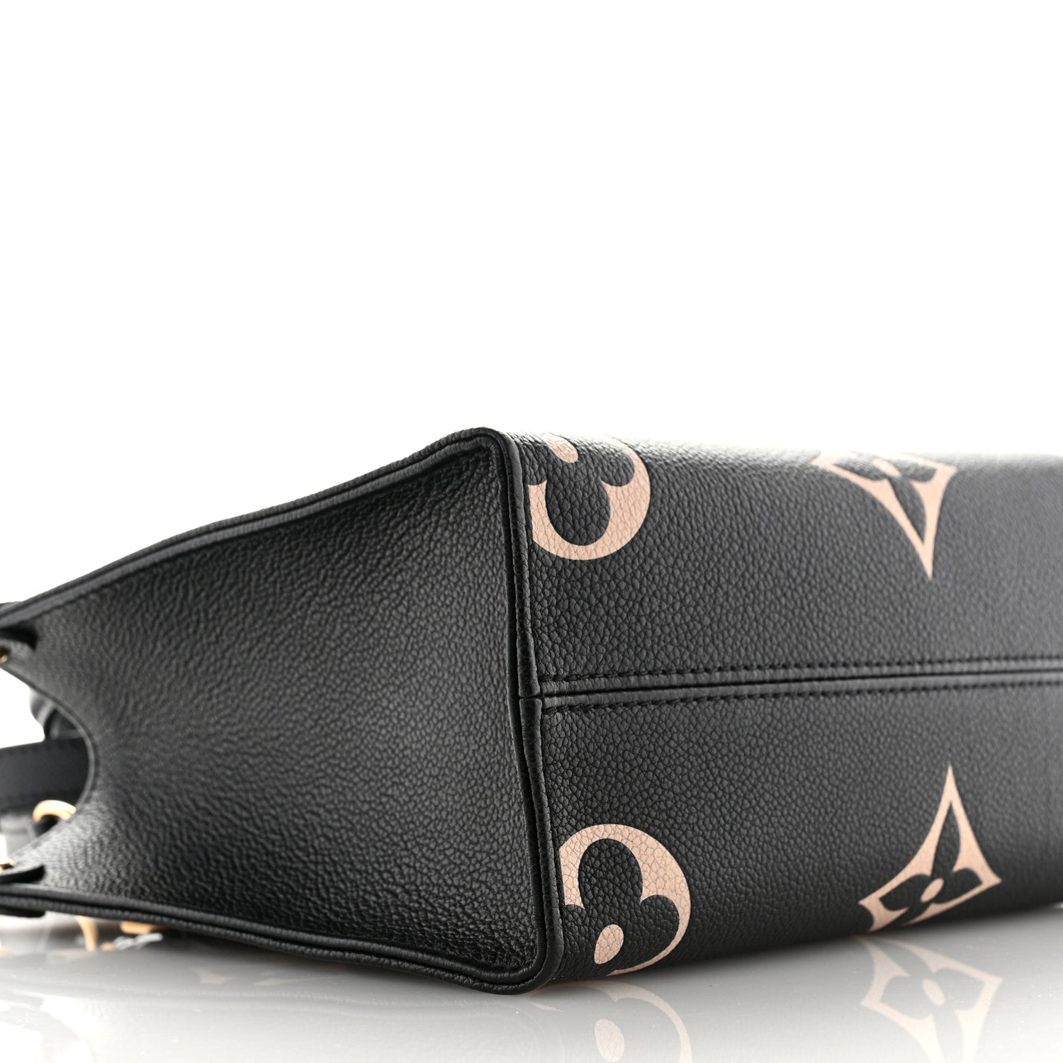 Louis Vuitton Empreinte Monogram Giant Onthego PM Black Beige 8 of 10