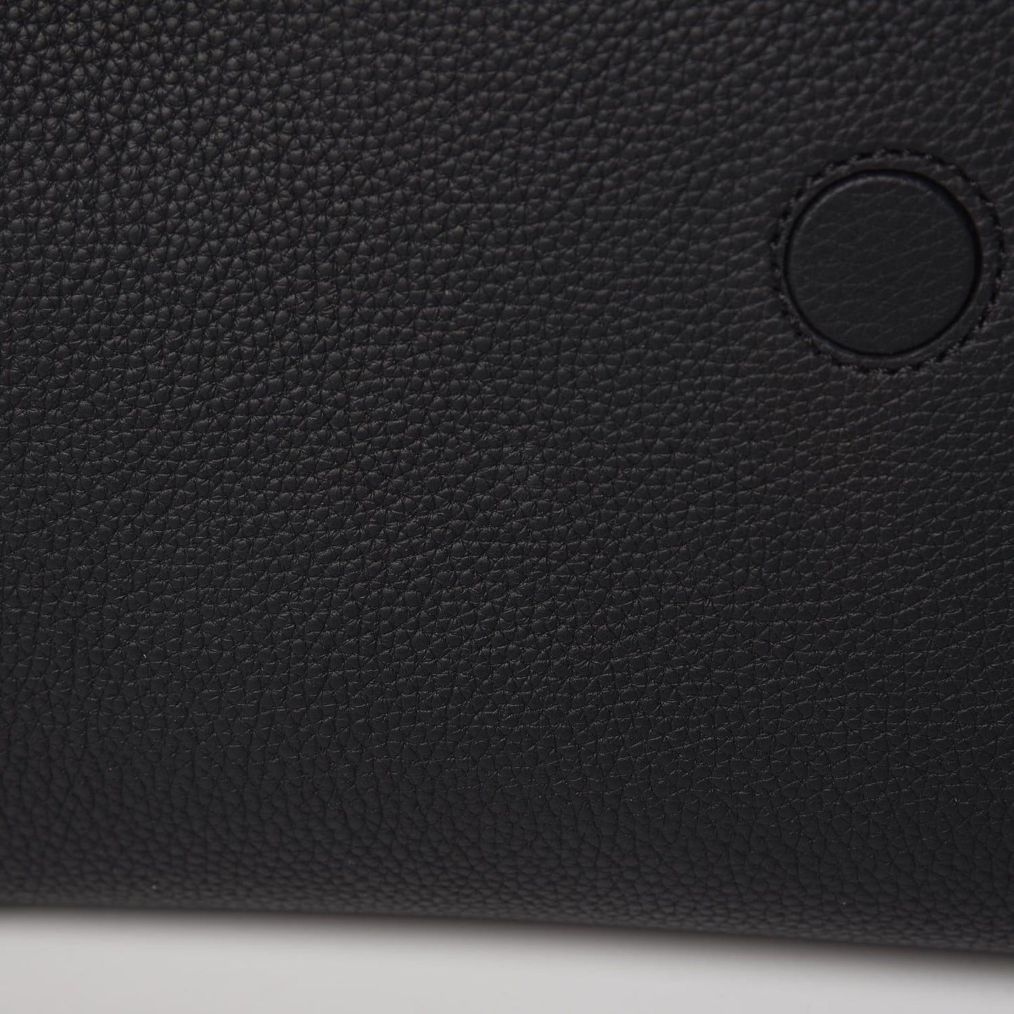 Monogram Double V Black