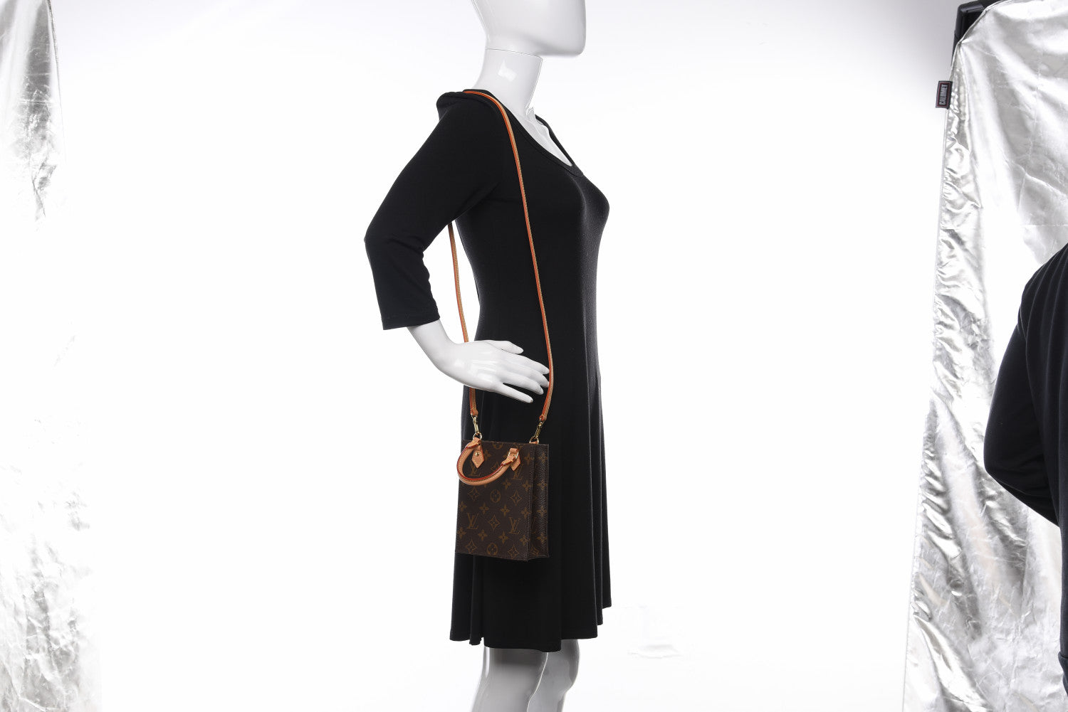 Louis Vuitton Monogram Petit Sac Plat 2 of 13