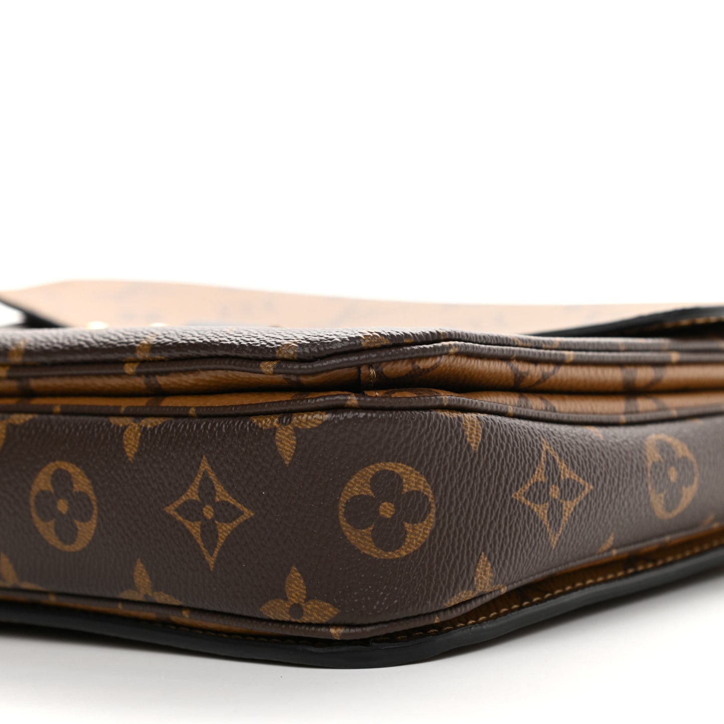 Reverse Monogram Pochette Metis