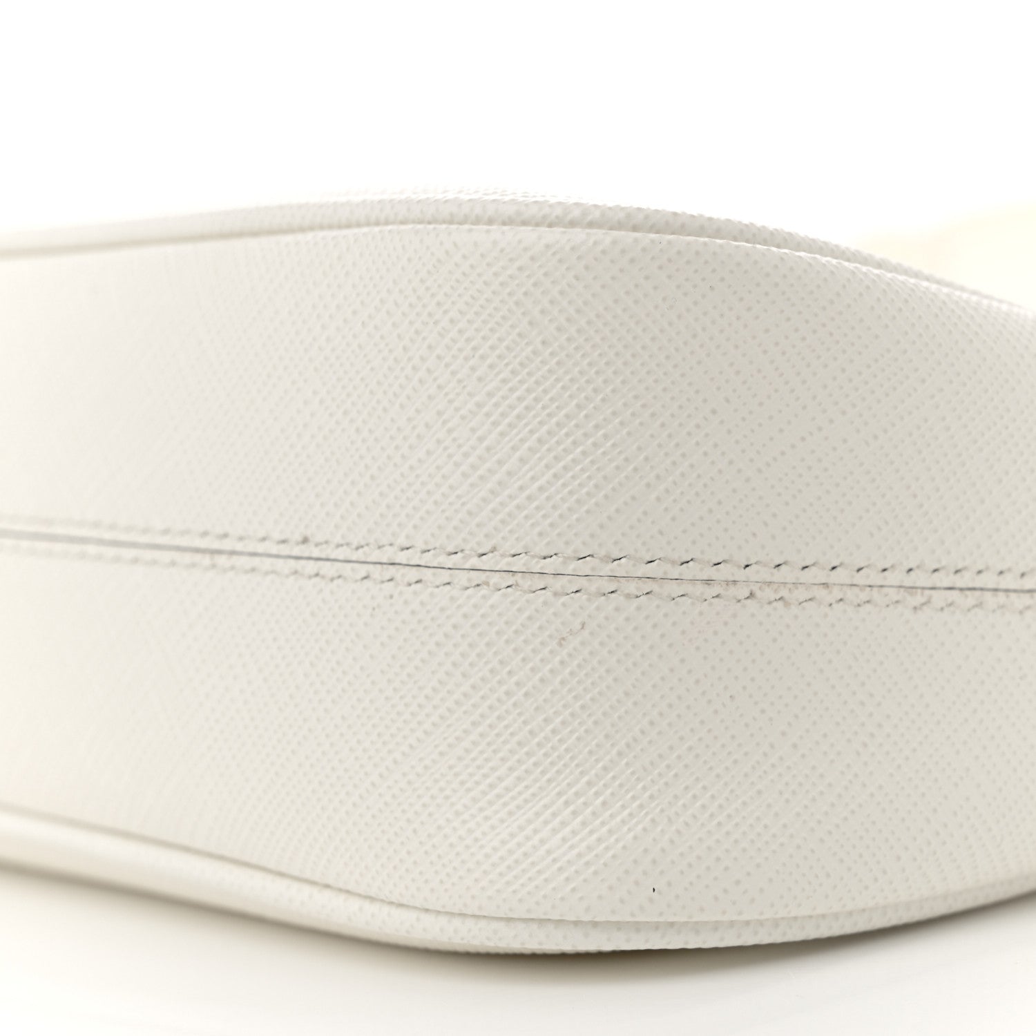 Prada Saffiano Re-Edition 2005 Shoulder Bag White 9 of 12