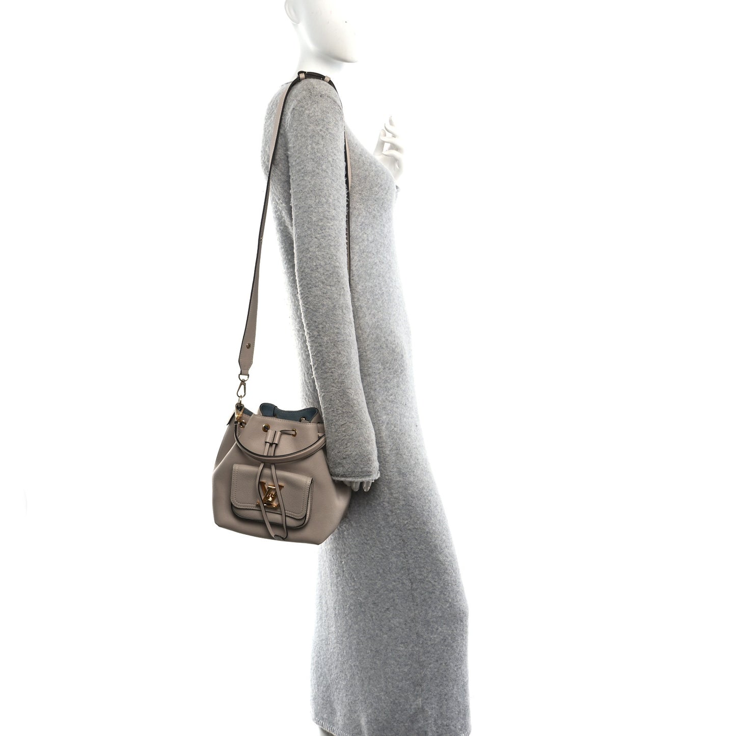 Calfskin Lockme Bucket MM Greige