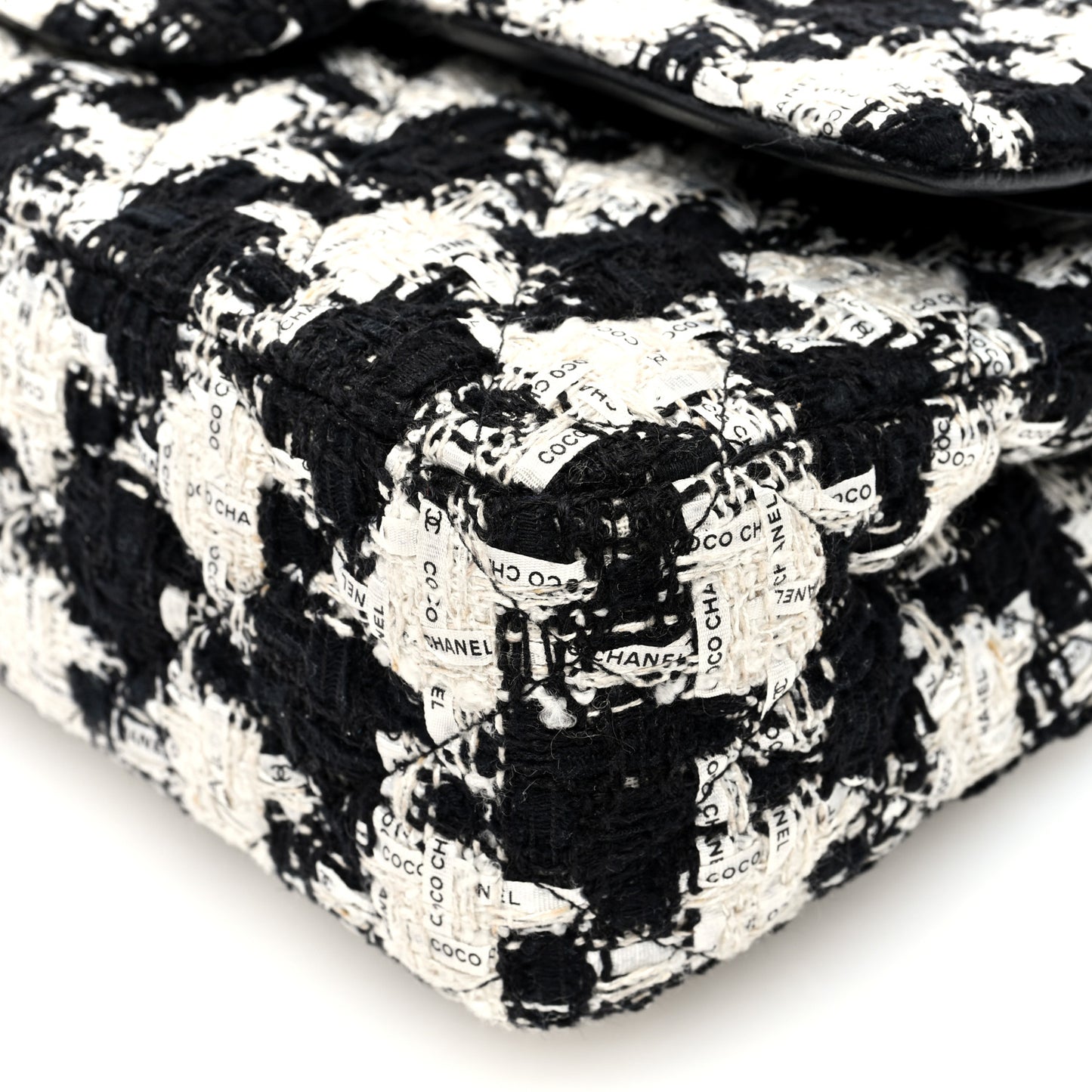 Tweed Quilted Medium Double Flap Black Ecru White