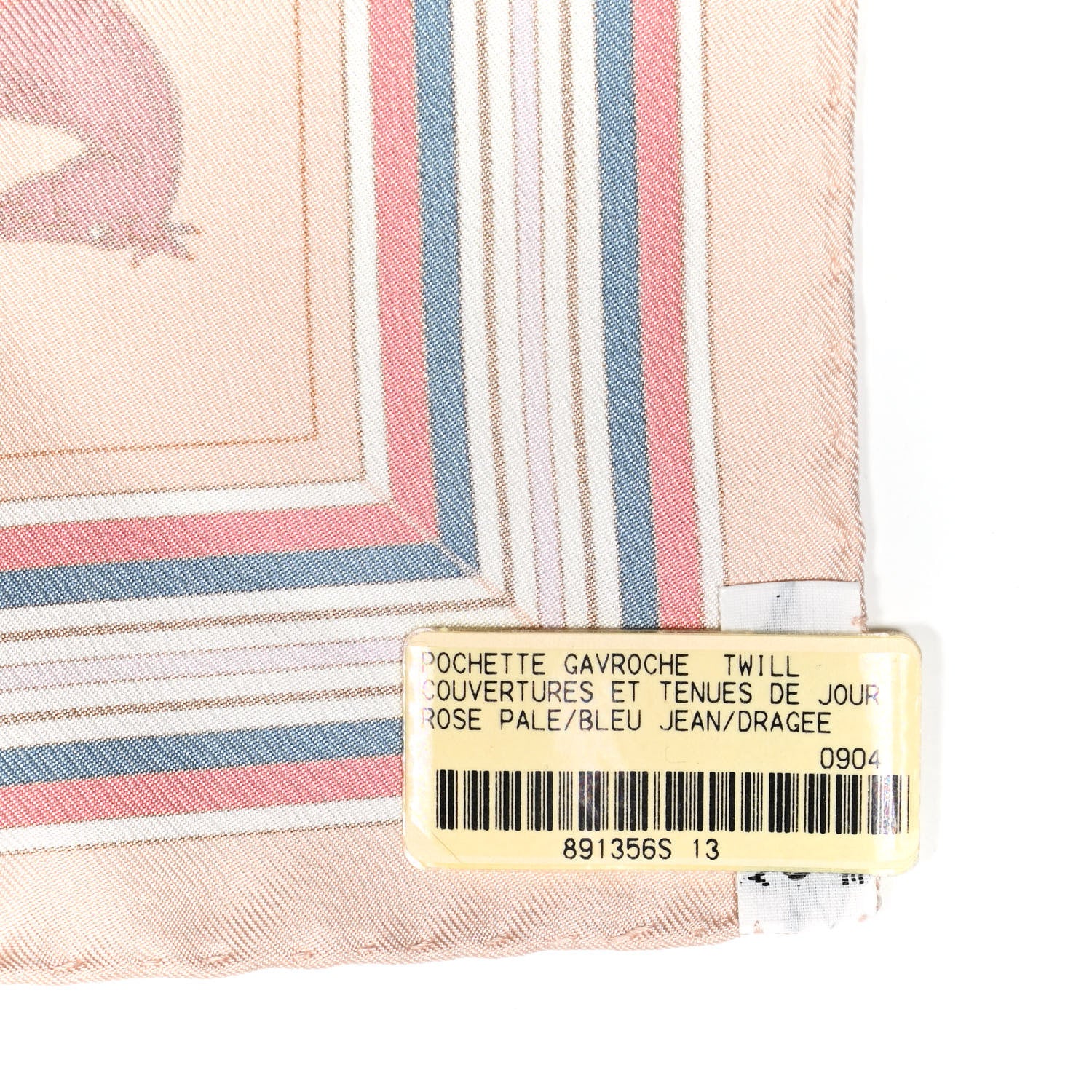 Hermes Silk Couvertures Et Tenues de Jour Pocket Square Rose Pale Blue Jean Dragee 3 of 5