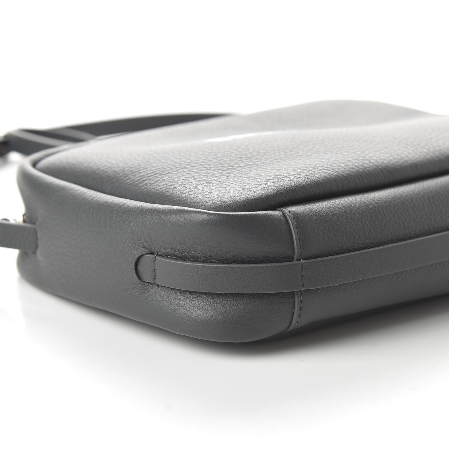 Smooth Calfskin Logo S Everyday Camera Bag Gris Fossile White