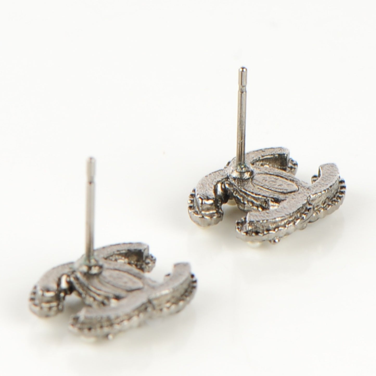 Pearl Enamel CC Logo Earrings