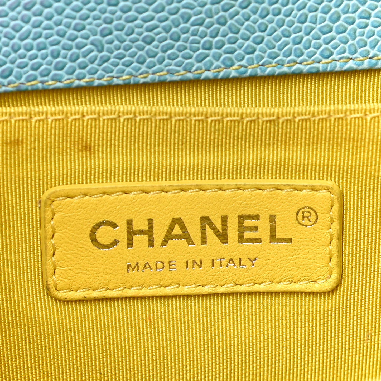 Caviar Quilted Medium Cuba Rainbow Boy Flap Multicolor