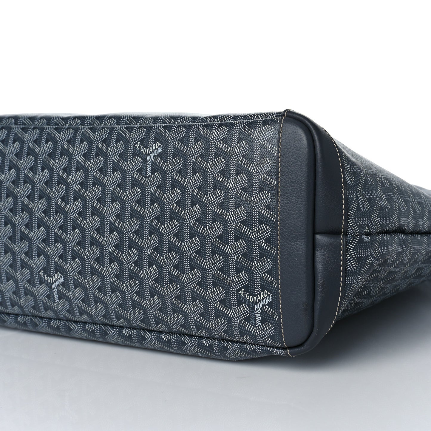 Goyardine Artois MM Grey