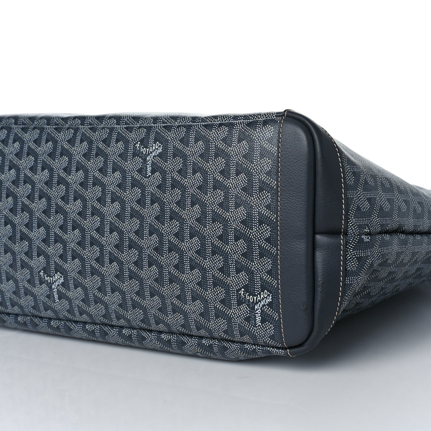 Goyard Goyardine Artois MM Grey 15 of 17