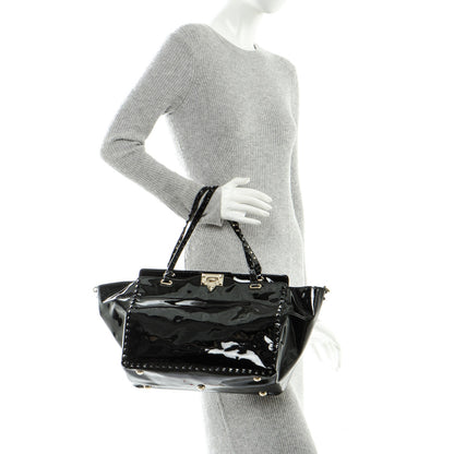 Valentino Garavani Patent Medium Rockstud Tote Black 2 of 5